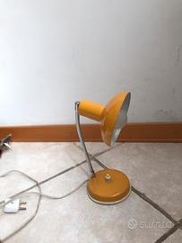 Lampada da tavolo vintage anni 70