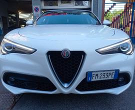 Alfa Romeo Stelvio 2.2 Turbodiesel 210 CV AT8 Q4 E