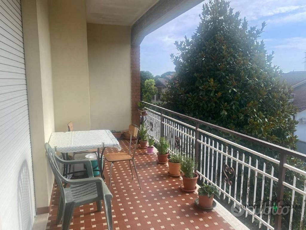 Appartamento – RE - Vista 2