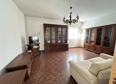 Appartamento di 85 m² con 4 locali a Albenga
