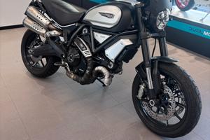Ducati Scrambler 1100 Dark Pro