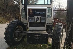 Trattore agricolo