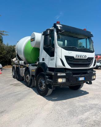 Iveco TraKker 450 Betoniera  Euro 6