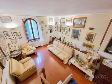 Casa indipendente di 135 m² con 5 locali a Montesp
