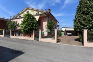 VILLA SINGOLA A ROVERBELLA