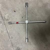 Chiave tubolare a croce da 19”-21”-17”