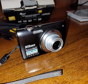 Nikon Coolpix S2500 danneggiata