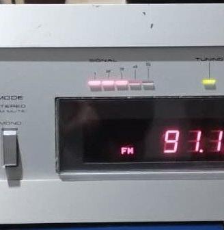 AKAI Sintonizzatore AT-K33L MADE in FRANCE