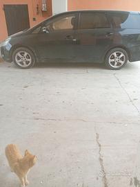 Mitsubishi grandis