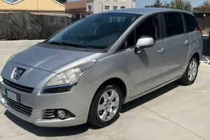 Peugeot 5008 1.6 HDi 112CV  7 Posti