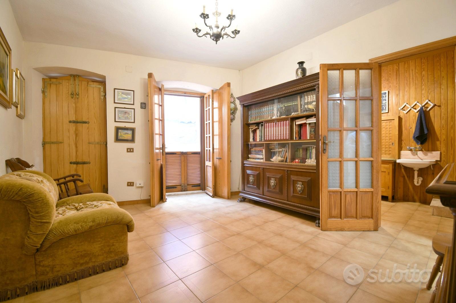 Quadrivano - Via Porto Scalas 15 (CA)