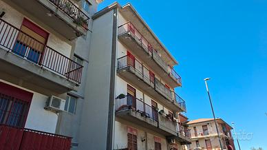 Appartamento vani cinque con garage