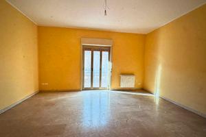 Appartamento via F. Petrarca 37, Barcellona P.G.ME