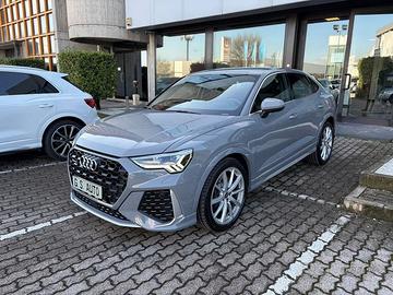 Audi RS Q3 Sportback SPB Sportback 2.5 quattr...