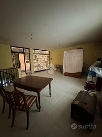 NEGOZIO A SAN PAOLO D'ARGON