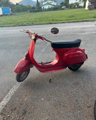 Vespa r