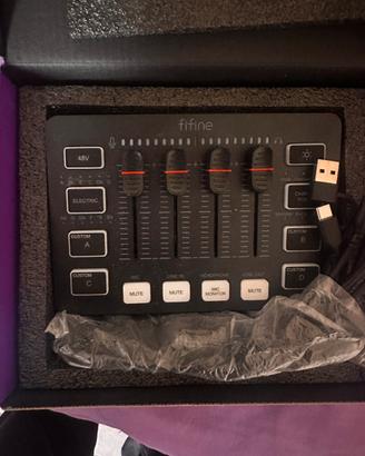 scheda audio/mixer per pc.