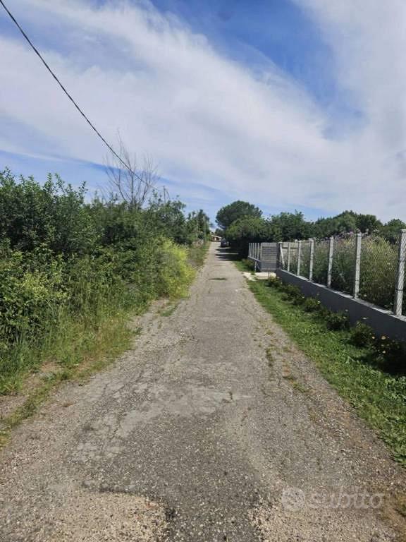 Immobile in asta di 2570 m² a Aprilia - Vista 2