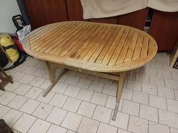 Tavolo da esterno + 4 sedie