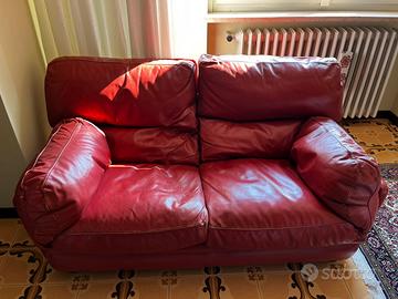 Divano Poltrona Frau Poppy in pelle rossa vintage
