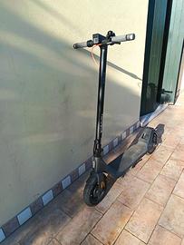 Monopattino elettrico Xiaomi 