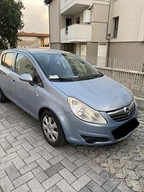 Opel Corsa 1.2 Benzina 80 CV – 175.000 km