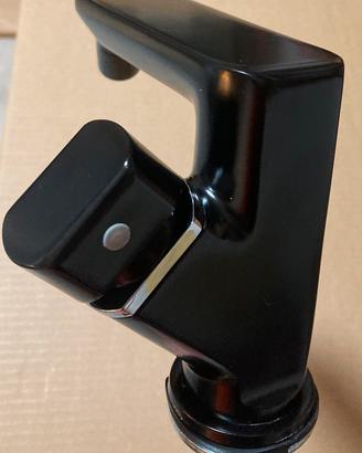 Miscelatore lavabo nero opaco