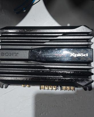 Impianto casse per auto