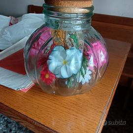 Vaso decorativo con fiori