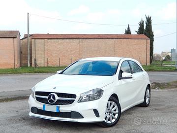 MERCEDES Classe A 180 d con DISTRIBUZIONE NUOVA