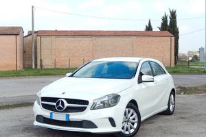 MERCEDES Classe A 180 d con DISTRIBUZIONE NUOVA