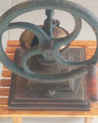 Macinino pepe con volano.