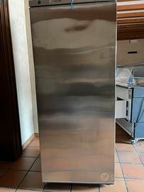 Congelatore a torre