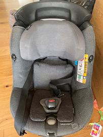 Seggiolino auto bebè confort AxissFix