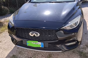 infinti Q30