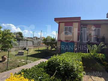 Villa bifamiliare Nettuno [Cod. FILETTINOVRG]