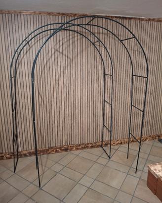 arco da giardino per piante rampicanti
