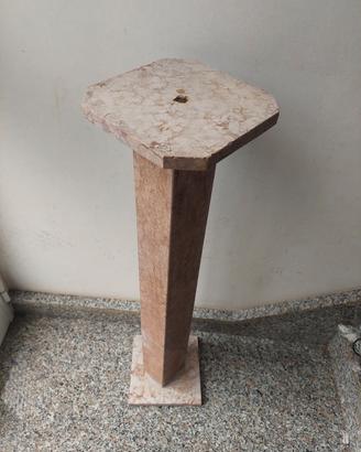 Colonnina ornamentale in marmo rosa