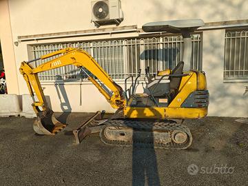 mini escavatore IHI 25j