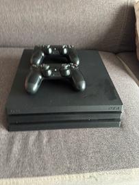 PlayStation 4 pro 1 Tb + 2 controller