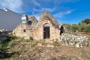 C.da Sisto, trulli da ristrutturare con terreno