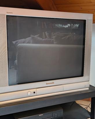 Panasonic Quintrix 28"