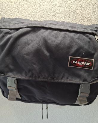 Borsa tracolla Eastpak
