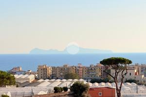 3 LOCALI A TORRE DEL GRECO