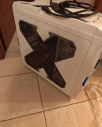 pc semi assemblato.  case perfetto