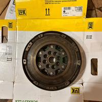 Volano Suzuki SWIFT 1.3 ddis 55  2009