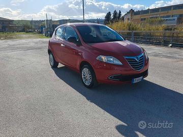 Lancia Ypsilon 0.9 TwinAir 85 CV 5 p Metano Ecochi