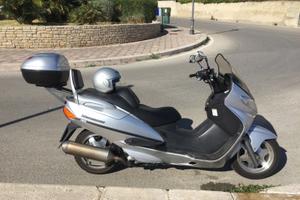 Suzuki Burgman AN 400