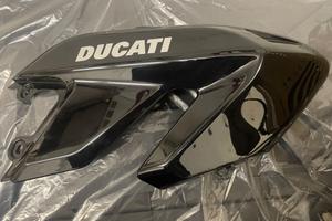 Fiancata dx Ducati hypermotard 796 e 1100 abs