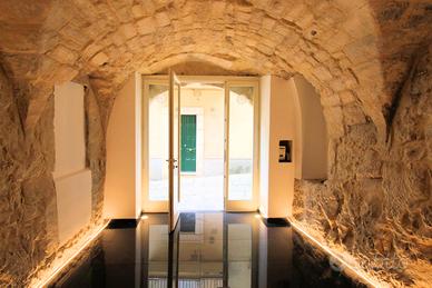 Locale Commerciale Ristrutturato a Ibla